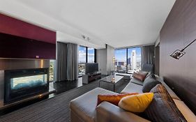 Huge Modern Luxury 17 Floor Panoramic Corner Suite With Open Balcony