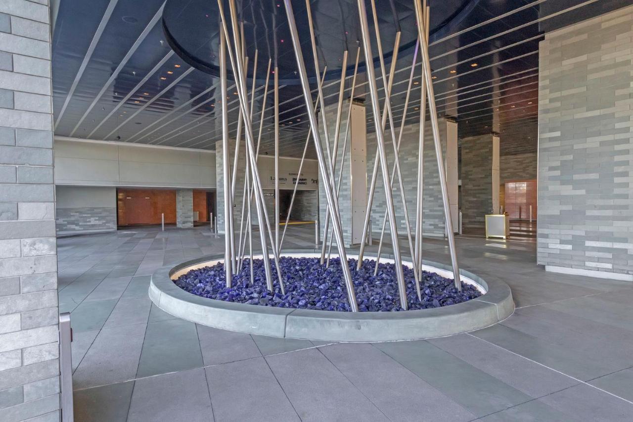 Huge Modern Luxury 17 Floor Panoramic Corner Suite With Open Balcony Las Vegas Exterior photo