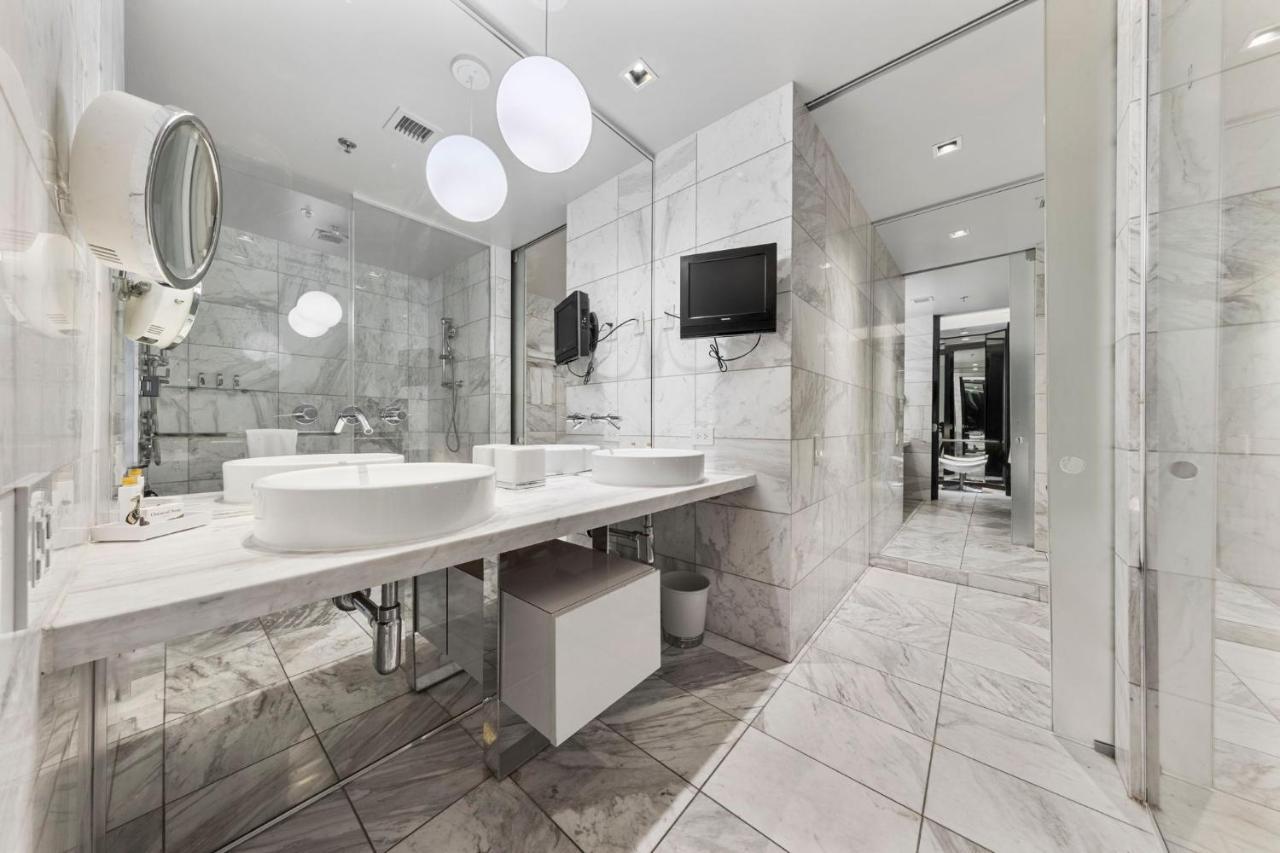 Huge Modern Luxury 17 Floor Panoramic Corner Suite With Open Balcony Las Vegas Exterior photo